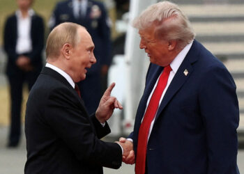 Путин менен Трамптын сүйлөшүүсү дээрлик 3 саатка созулду. Маанилүүсү