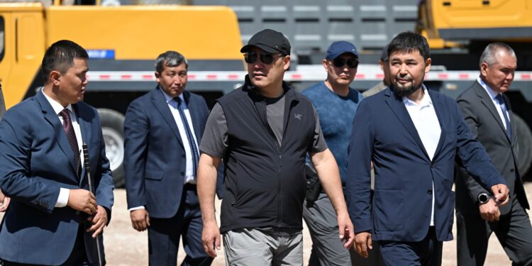 Садыр Жапаров «Түндүк Бетон» ЖЧКсынын иши менен таанышты