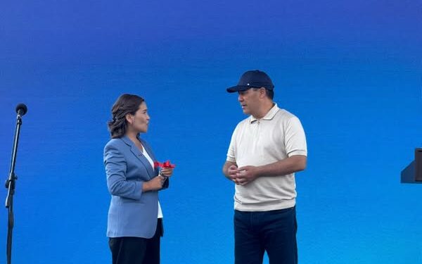 Садыр Жапаров Каракол шаарынын тургундарына 420 жаңы батир тапшырды