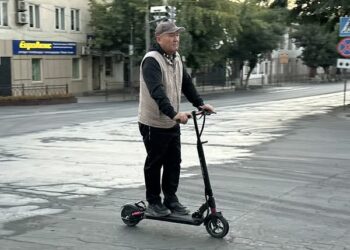 Ош мэри таңкы рейдге самокат менен келди