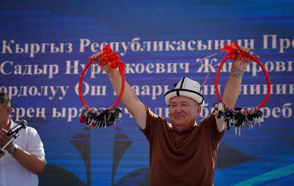 Ош шаарына жаңы 120 атайын техника тапшырылды