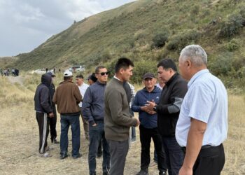 Эки-Нарын көпүрөсү толугу менен жараксыз абалга келди