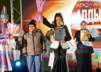 Айчүрөк Иманалиеванын кызы эл аралык сынакта 1-орунду алды