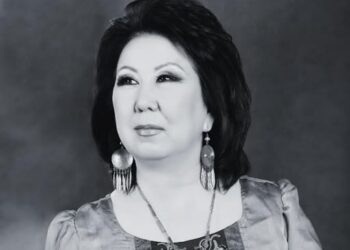 Акын, коомдук ишмер Сонунбү Кадырова 59 жаш курагында каза болду