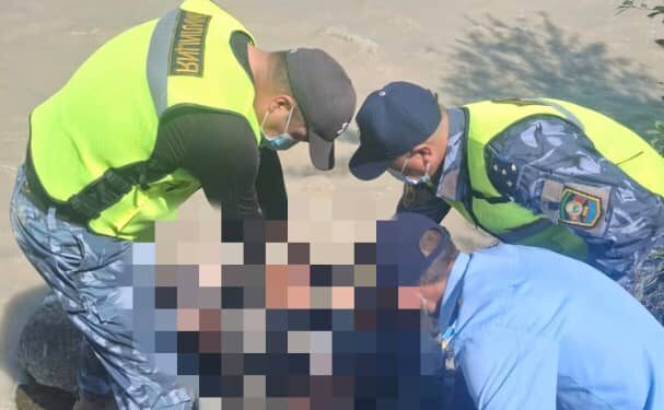 Жүк ташуучу унаа менен Нарын дарыясына түшүп кеткен айдоочунун жансыз денеси табылды