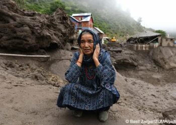 Пакистан менен Индияда сел жана жер көчкүдөн 250дөн ашуун адам каза болду