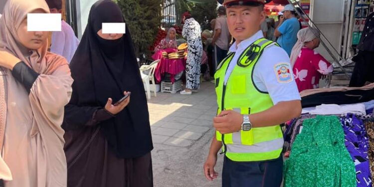 Ошто жүзүн жаап жүргөн 22 кыз-келинге айып салынды