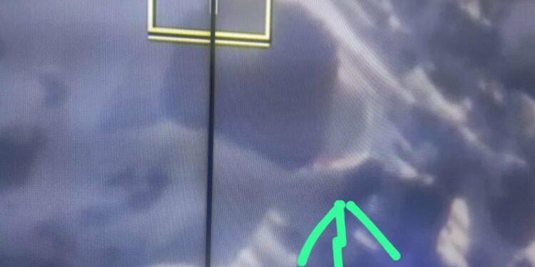 Жеңиш чокусунда калган альпинисттин абалын байкоого учкучсуз аскердик учактар да тартылган (видео)