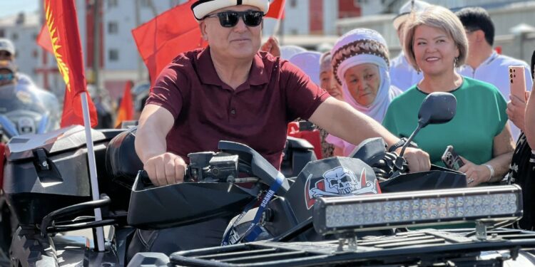 Оштогу Навои көчөсү 6 тилкелүү болуп ачылды (видео)