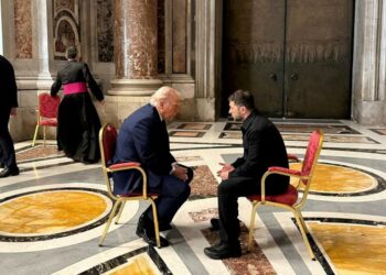 Трамп Путин менен сүйлөшүүлөрдүн жыйынтыгы тууралуу: «Эми баары Зеленскийден көз каранды»