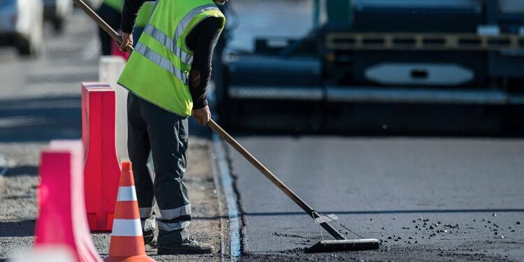 Бишкекте Ахунбаев көчөсүнүн дагы бир бөлүгү жабылат