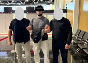 Кара-Суудагы мамлекеттин жер тилкелерин, объекттерин сатууга шектелген жаран Орусияда кармалды