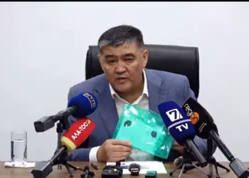 Камчыбек Ташиев казакстандык журналисттин суроосуна тамашалуу жооп берди (видео)