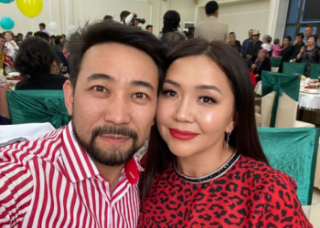 Кайрат Примбердиев мурдагы жубайы боюнча: «Көчөдө селсаяк болуп жаткан жеримен таап алып адам кылган эмес»