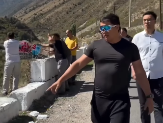 Аламүдүн районунун акими Азамат Эргешов рейд учурунда (видео)