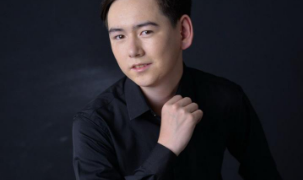 Ырчы Байзак Кубанычбек уулу 18 жашка толду