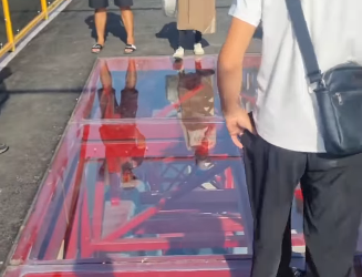 Өзгөндөгү жаңы салынган көпүрө көпчүлүктүн көңүлүн бурду (видео)