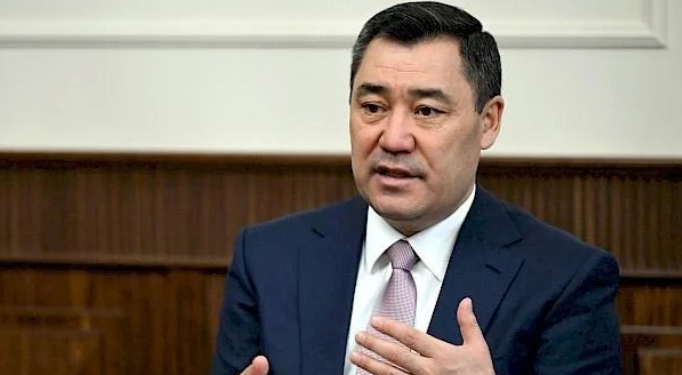 Садыр Жапаров: «Эгер үйү «снос» болуп жаткан жарандардын башка жакта жашоого мүмкүнчүлүгү жок болсо, ипотекага үй беребиз»