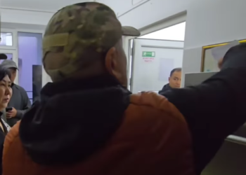 «Сасып кетиптир». Оштун мэри бала бакча, мектептерде рейдди улантып жатат