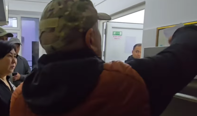 «Сасып кетиптир». Оштун мэри бала бакча, мектептерде рейдди улантып жатат