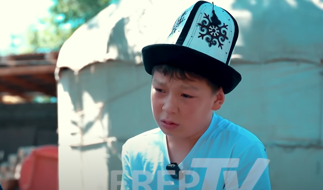 Эки-Нарын көпүрөсүнүн урашы: «Дайыма жанында жүрчүмүн, ошол күнү баргым келбей калып калгам» дейт уулу