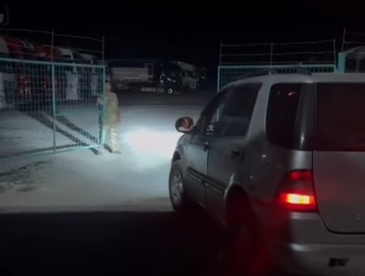 Чүйдө айдоочу жүргүнчүнү сүзүп, ооруканага таштап кеткен (видео)