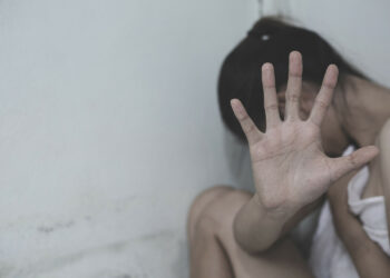 «Интернеттен таанышкан». Ошто 18 жаштагы кыз зордукталганын билдирди