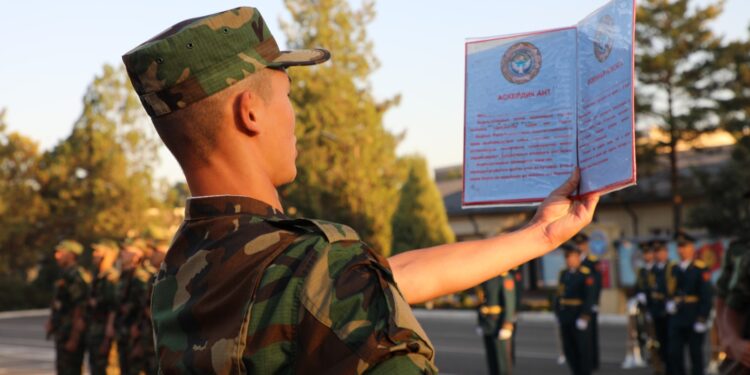 УКМК Академиясынын алгачкы курсанттары ант беришти