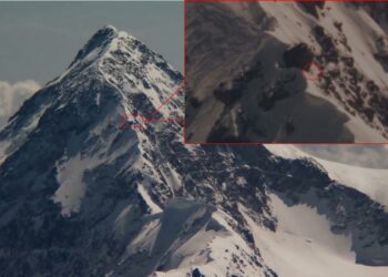 «Жашоонун белгилери аныкталган жок». УКМК чокуда калган аял боюнча маалымат берди