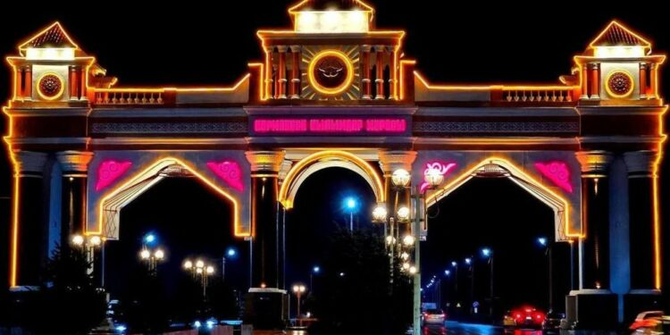 Жалал-Абад шаарын Манас деп өзгөртүү боюнча мыйзам долбоорун Жогорку Кеңештин комитети үч окууда кабыл алды