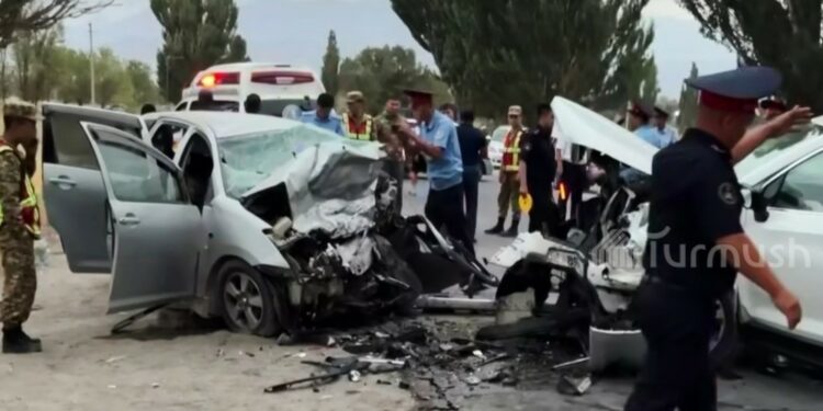 Чүйдө жол кырсыгы катталып, 5 адам каза болду