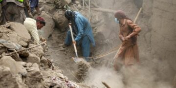 Ооганстанда жер титирөөдөн каза болгондордун саны 2200дөн ашты