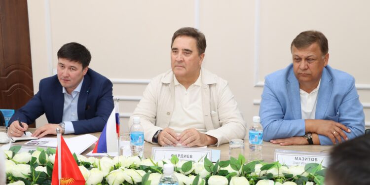 15 жылга кесилип, кийин ырайым алган Айбек Калиевдин кайда жүргөнү маалым болду