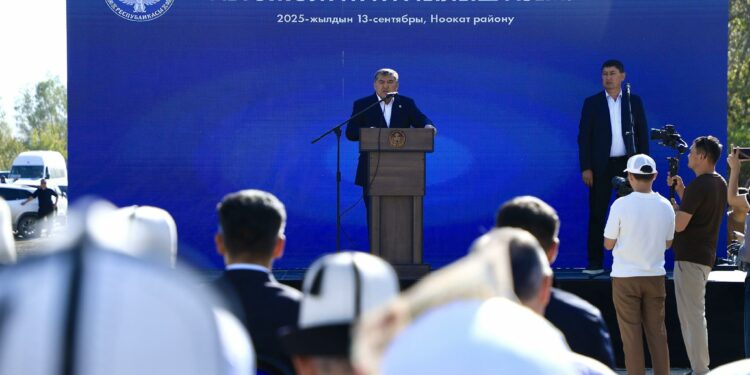 Ноокат – Кызыл-Кыя жолунун жаңыланган бөлүгүнүн ачылыш аземи өттү