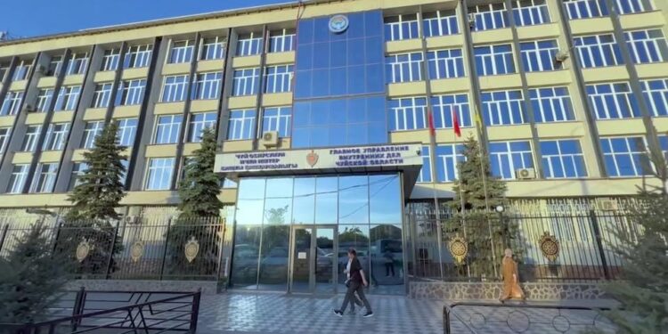 Чүйдө өз балдарын өлтүрүүгө шектелип эне кармалды