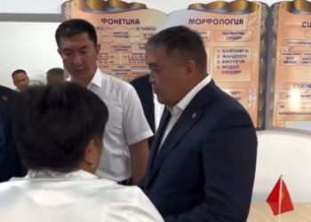 Камчыбек Ташиев: «Мугалимдер арак ичпеши, тамеки чекпеши керек»