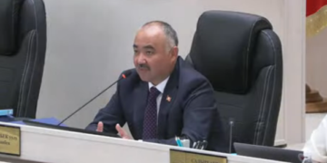 Парламент төрагасы айыл өкмөттөрдүн ротациясы натыйжа бербегенин айтты