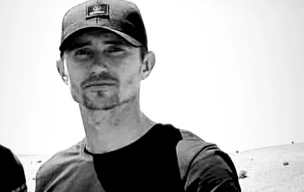 Казакстанда тоодо калып калган орусиялык куткарылды. Анын жанындагысы каза болуп калган