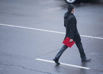 7-8-ноябрда иш күнү бир саатка кыскартылат