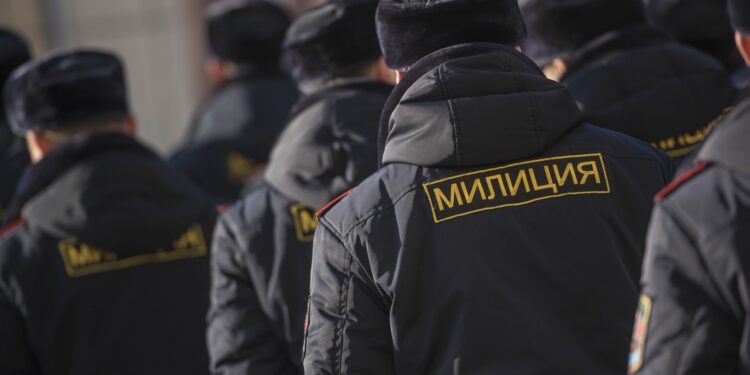 Ысык-Көлдө аял өспүрүм кызына карата ыдык көрсөтүү болгонун айтып чыкты. Милиция эмне дейт?