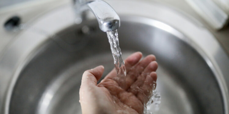 Ош шаарында бир күнгө суу берүү токтотулат