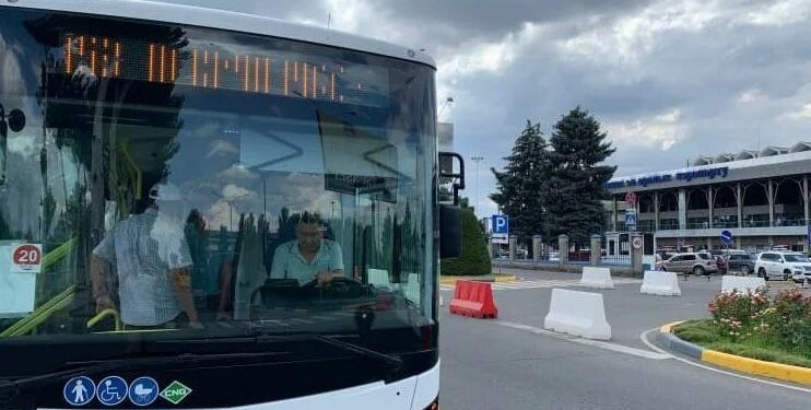 Аэропортко каттаган автобус түнкүсүн да жүрөт