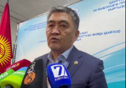 “Келечек үчүн добуш бердим”. Камчыбек Ташиев шайлоого катышты (видео)