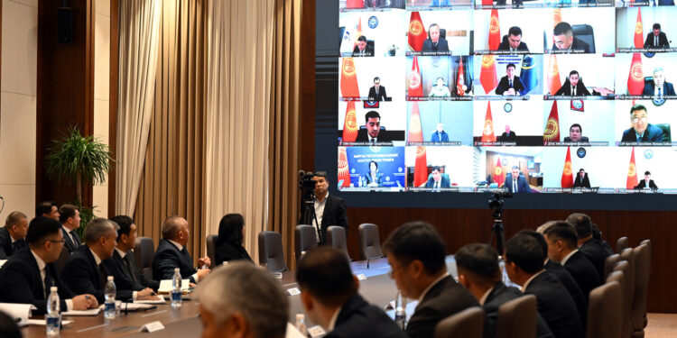 Эми айдоочулук күбөлүктү 1-2 күндө, мектеп ачууга уруксатты 20 күндө алса болот