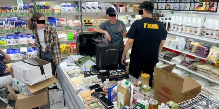 Кофейня, ресторандарга мөөнөтү өткөн азыктарды ташыган жаран кармалды