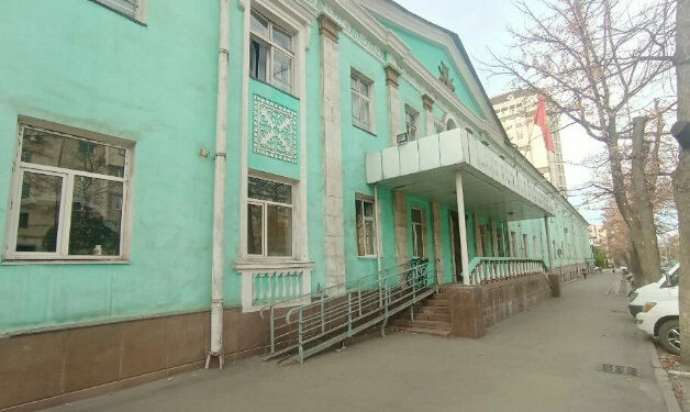 8 кабат болот. Мураталы Күрөңкеев атындагы музыкалык окуу жайды куруу иши башталды