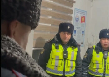 ЖКККББнын башчысы Азенбек Козукеев «Сосновка» постуна барды