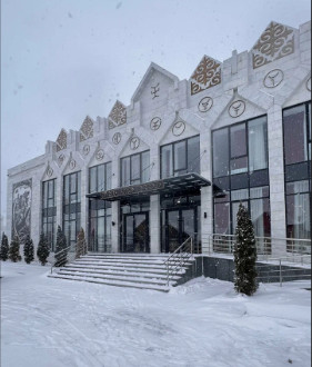 Министрлик Манас театрындагы кырдаалды иликтөө үчүн комиссия түздү