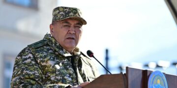 Камчыбек Ташиев Бишкекте өлтүрүлгөн аялдын окуясы боюнча үн катты