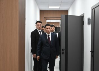 “50 жылдан бери оңдоодон өткөн эмес”. Курулуш министрлигине жаңы департамент кошулду